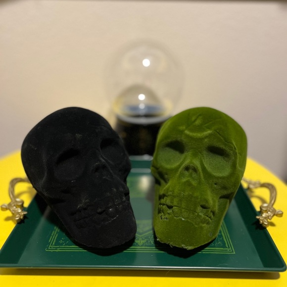 Other - Bundle of Black and Green Velvet Skulls